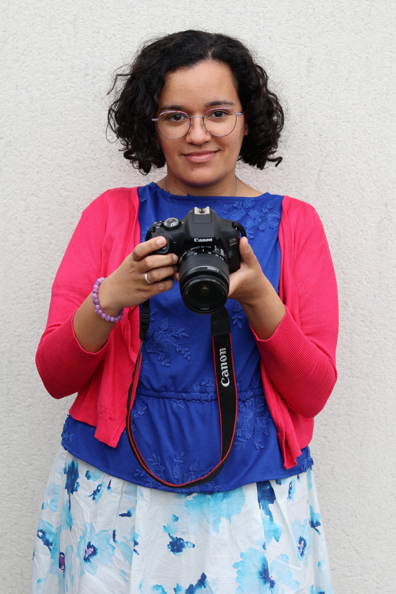elena pakasa, videaste pour confide en loire atlantique